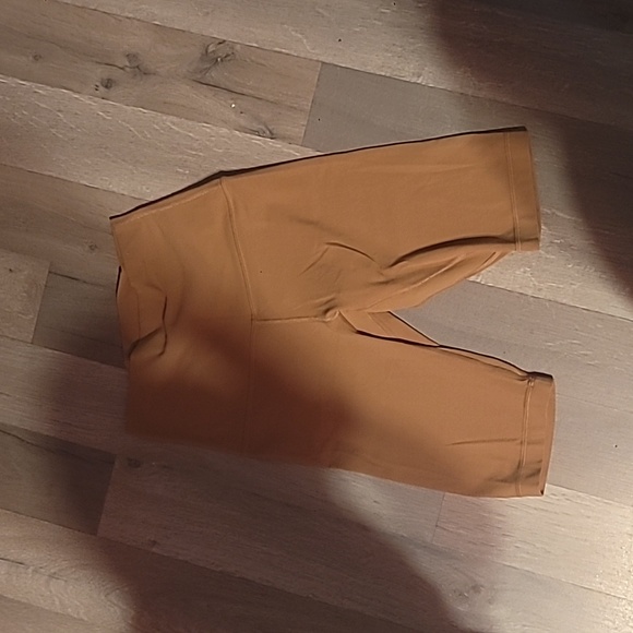 Lululemon Align High Rise Shorts Brown Size 4 10 Inch Inseam - Picture 2 of 5